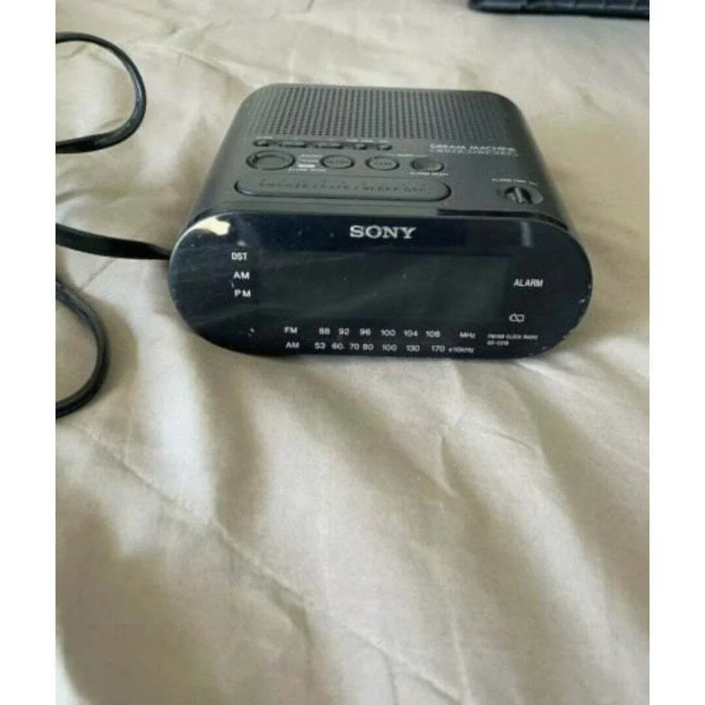 Alarm Clock Radio Sony Dream Machine ICF-C218 AM FM Tested Working